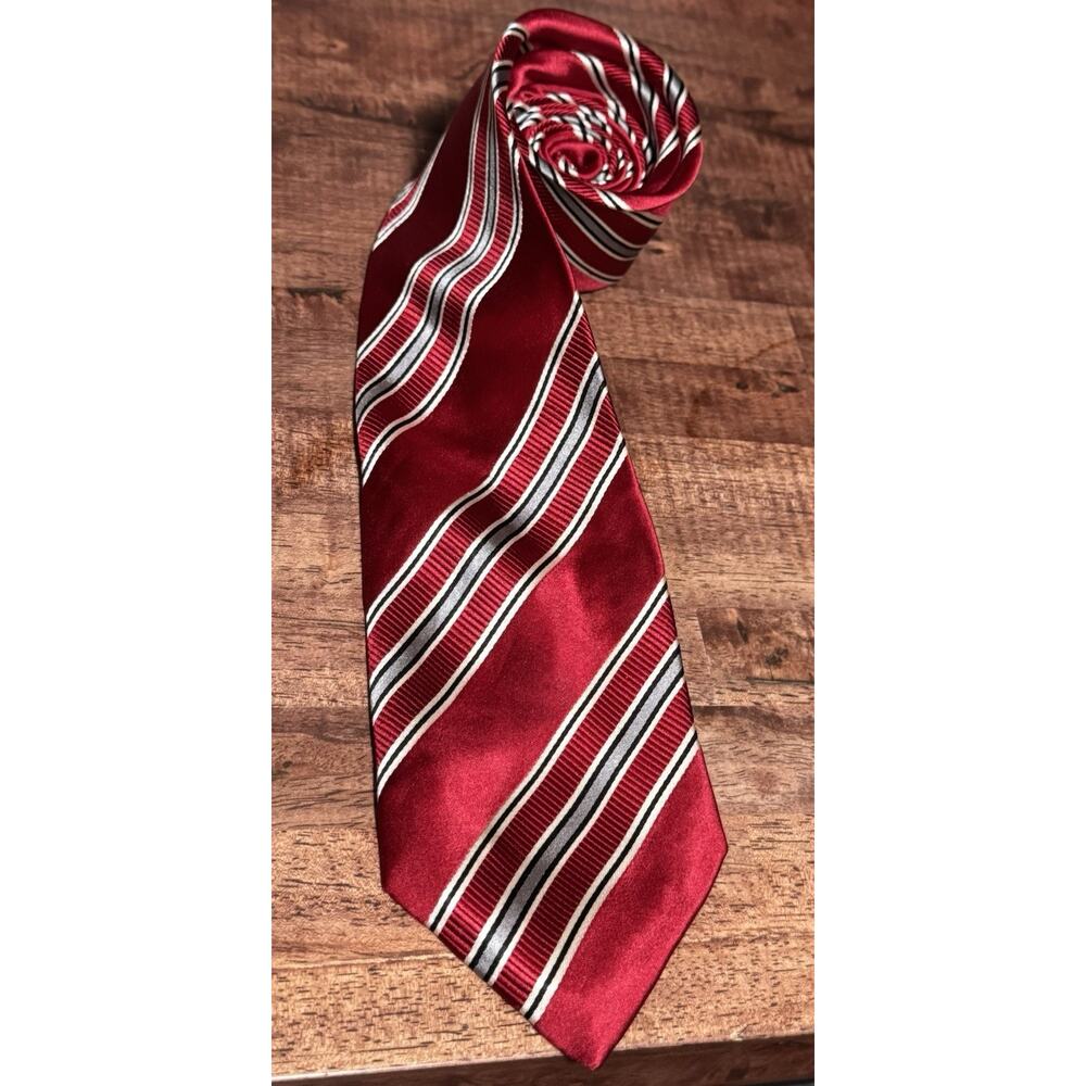 Donald Trump Tie Signature Collection Diagonal Stripe Red, White, Gray 61 X 31.5